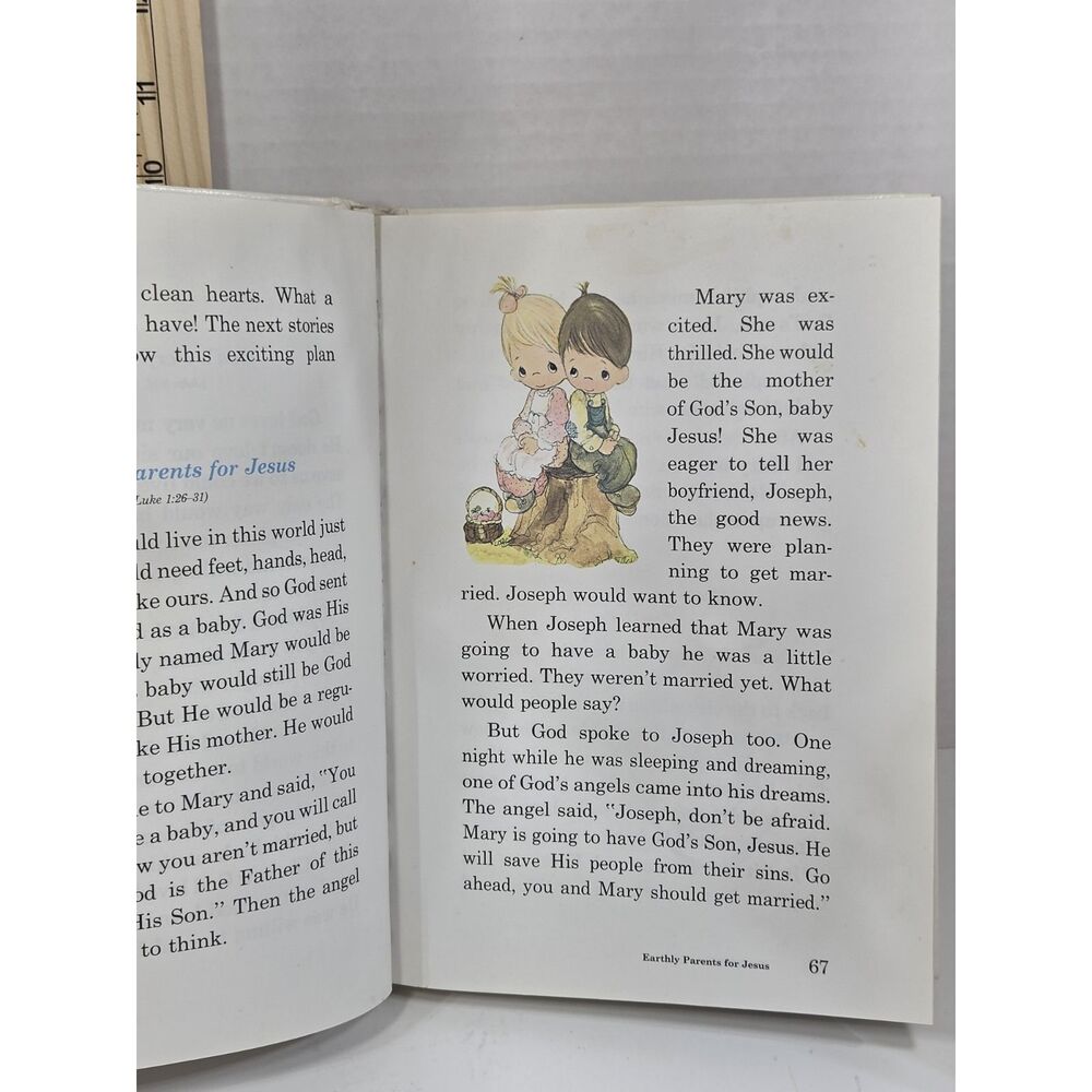 Books - Picture 5 of 6